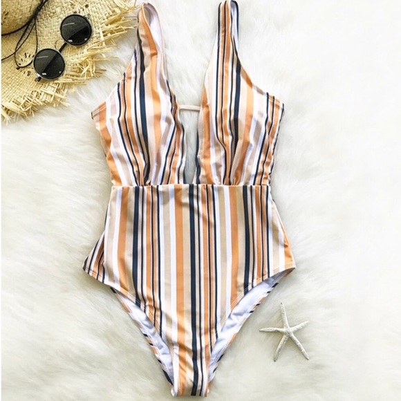 SOLD OUT - Picture 5 of 8